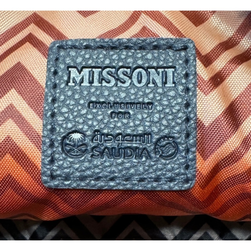 Missoni Clutch Accessory Travel Bag - Picture 6 of 8